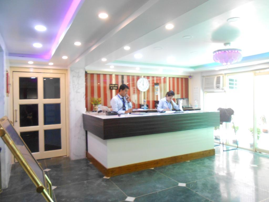 Hotel Akash Deep Calcutta Buitenkant foto